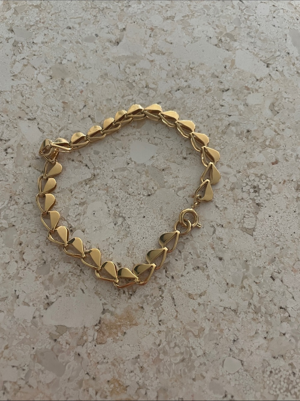 Gold Heart Link Bracelet - Women's Jewelry